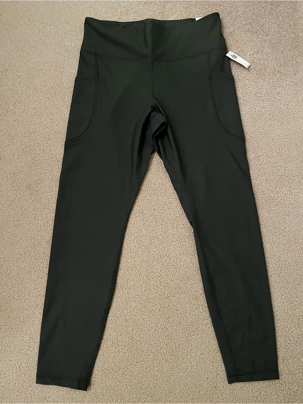 NWT Old Navy Sage Green PowerSoft High-Rise 7/8 Ribbed Leggings (size Large)